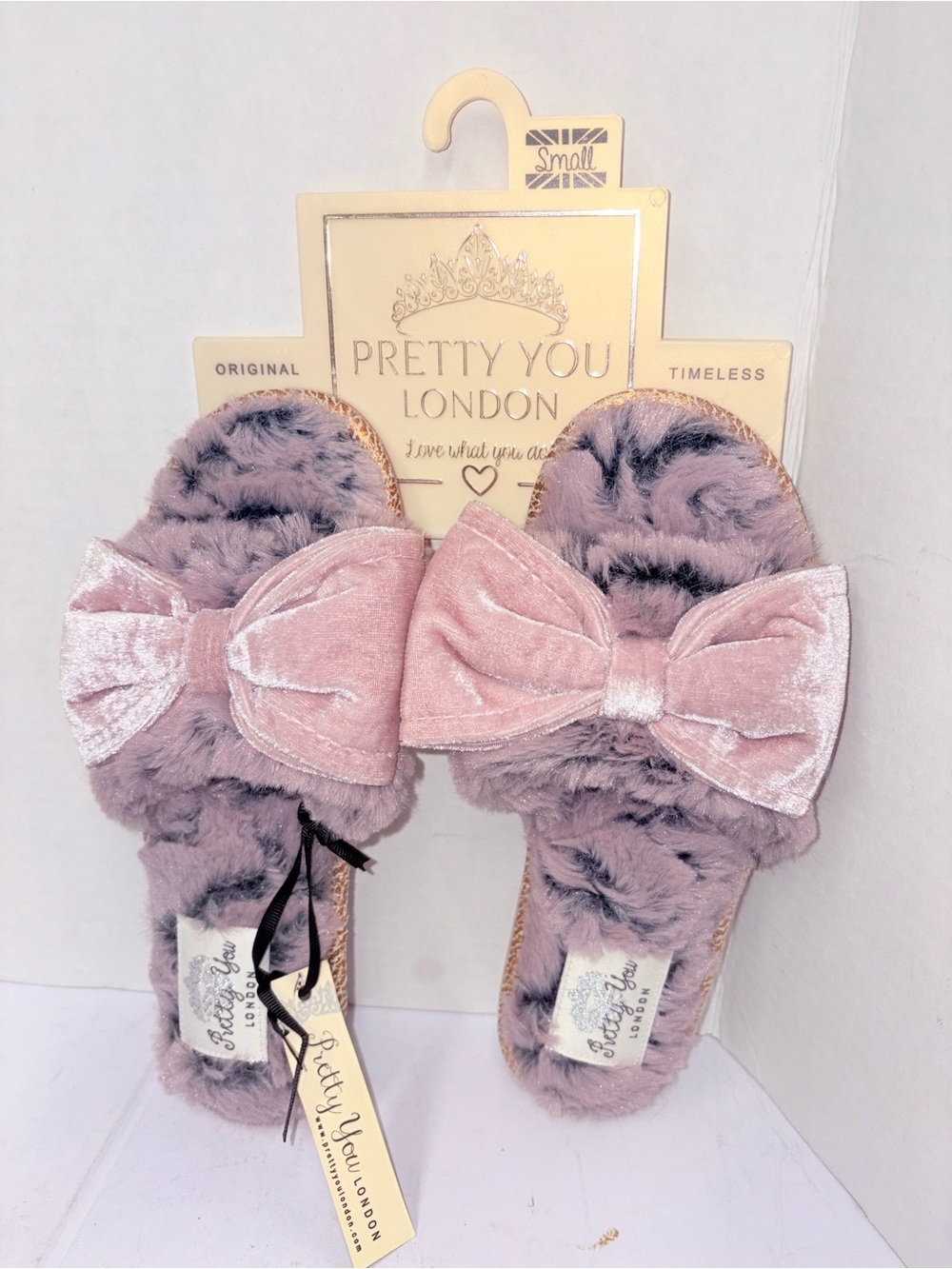 NWT Pretty You London Slippers 5-6